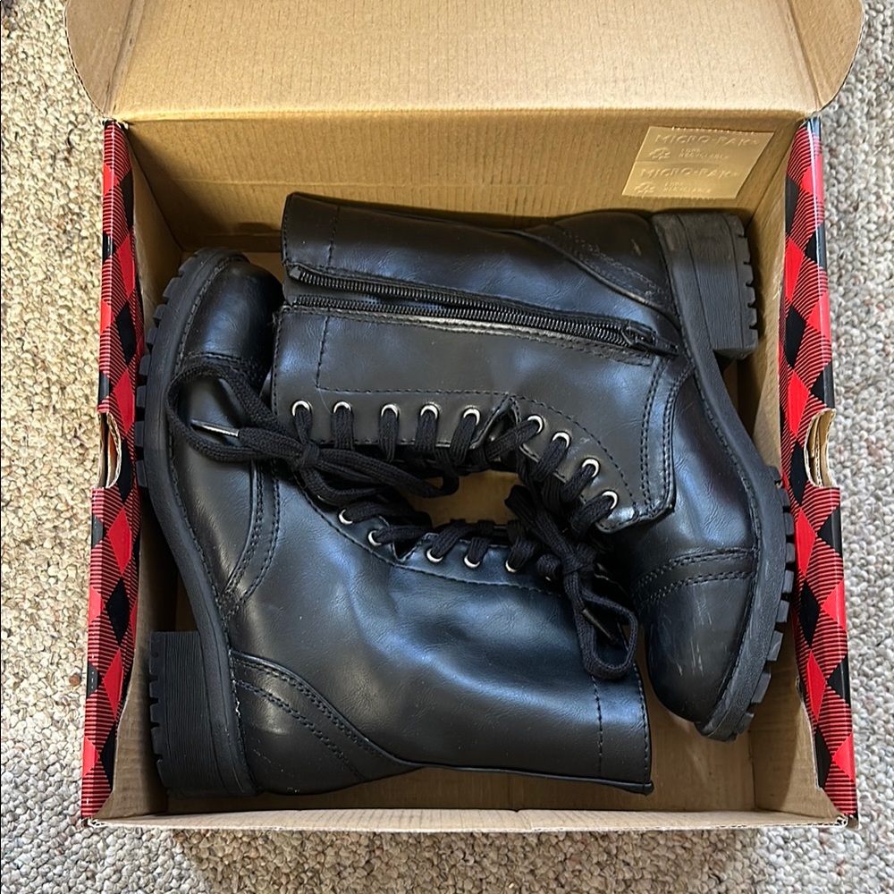 Black Ankle Boots for Women
